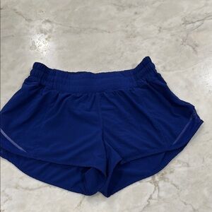 Lululemon Hotty Hot Low Rise 2.5”